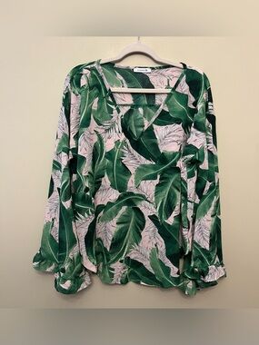 Summer 10 Tropical Palm Leaves Print Blouse Women's Size Medium Pink Green